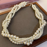Elegante Statement Perlen-Halskette