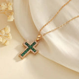 Solene Smaragd-Kreuz-Anhänger Gold-Halskette