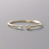 Minimalistischer Zirkonia-Band-Ring