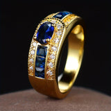 Königlicher goldener Saphir-Siegelring