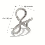 Chic Ring mit asymmetrischer Welle