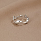Waves - Minimalistischer Ring