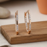 Elegante Zirkonia-Ohrringe in Gold