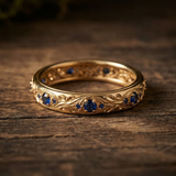 Exotischer feiner Blatt-Ring mit blauem Zirkonia