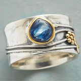Vintage Ring mit blauem Saphir in Silber