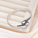 Vintage Armband mit bunten Edelsteinen und Tribal-Design