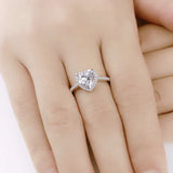 Coralia Amouré Ring | Weißgold