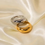 Zeitloser goldener Bogen-Ring