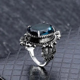 Vintage silberner ovaler Ring mit blauem Zirkonia